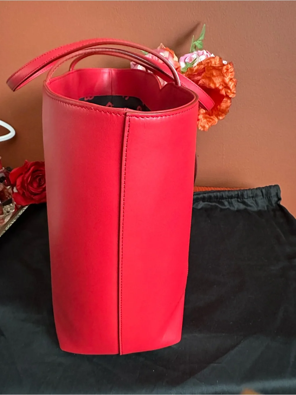 Authentic Dolce & Gabbana Bold Red Embossed Logo Leather big shopping Tote